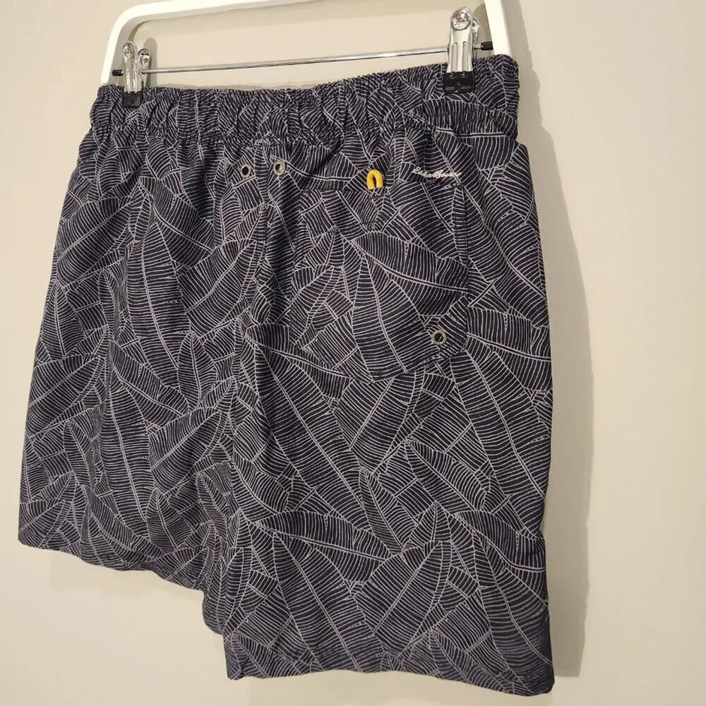 Eddie Bauer Men's FreeDry Swimming Trunk Shorts Lined with Pockets - Size M